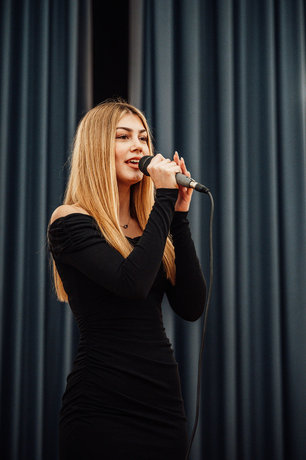 Glazbeni studio Libreto priredio humanitarni koncert Čarobni zvuci Božića Glazbeni studio Libreto priredio humanitarni koncert Čarobni zvuci Božića