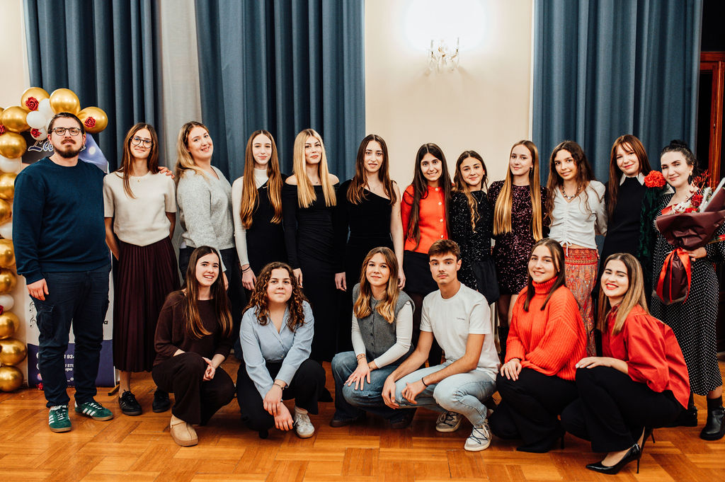 Glazbeni studio Libreto priredio humanitarni koncert Čarobni zvuci Božića Glazbeni studio Libreto priredio humanitarni koncert Čarobni zvuci Božića