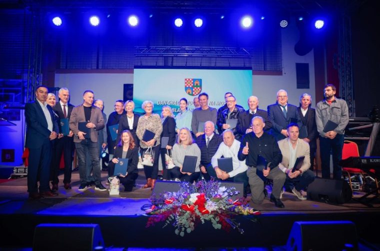 Biograd na Moru proslavio Dan Grada i blagdan svete Stošije