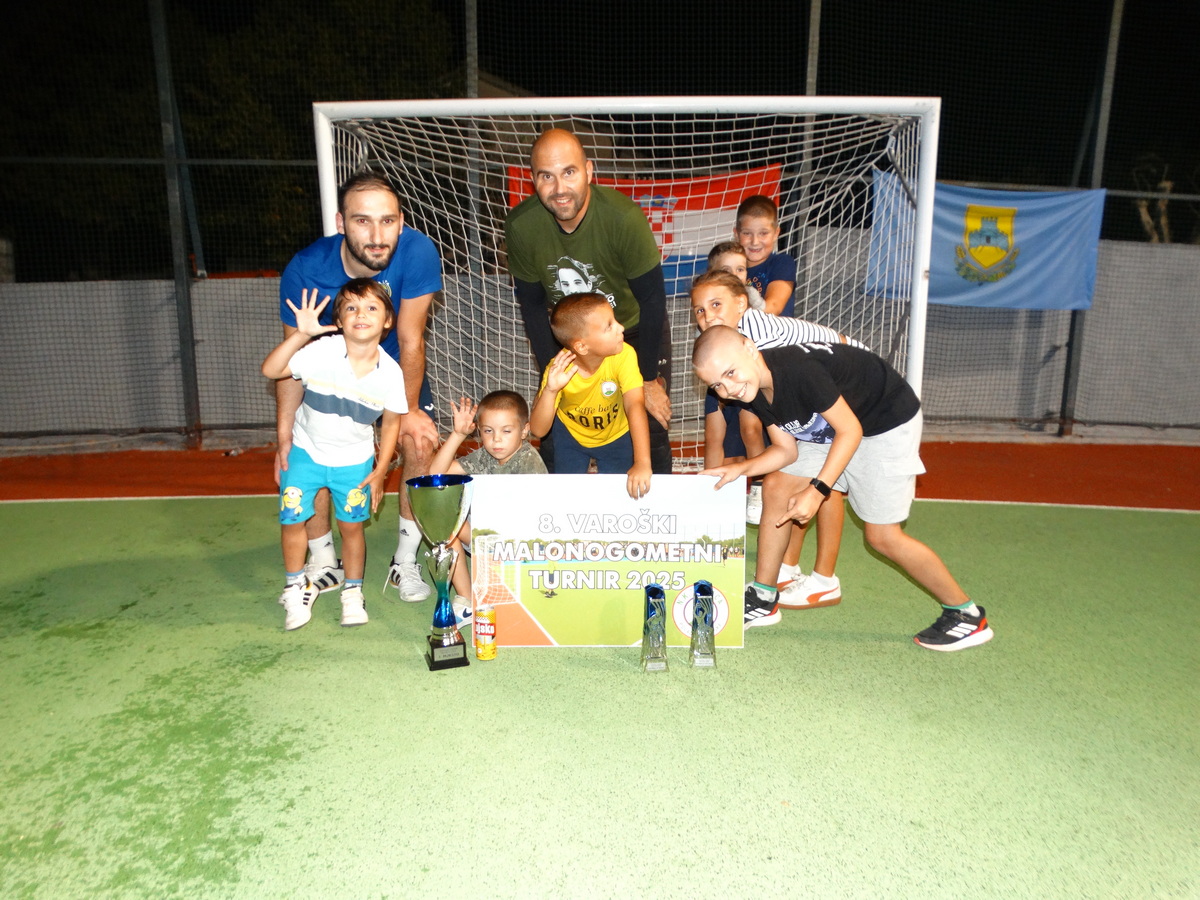 Najbolji vratar turnira Mate Čirjak i najbolji igrač turnira -Joso Prtenjača Najbolji vratar turnira Mate Čirjak i najbolji igrač turnira -Joso Prtenjača