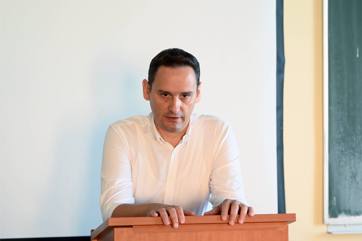 Odjel za filozofiju (1)