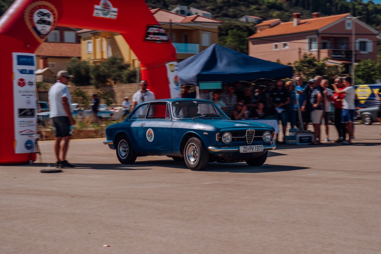 Oldtimer klub Zadar, 100km od Zadra (1) Oldtimer klub Zadar, 100km od Zadra (1)