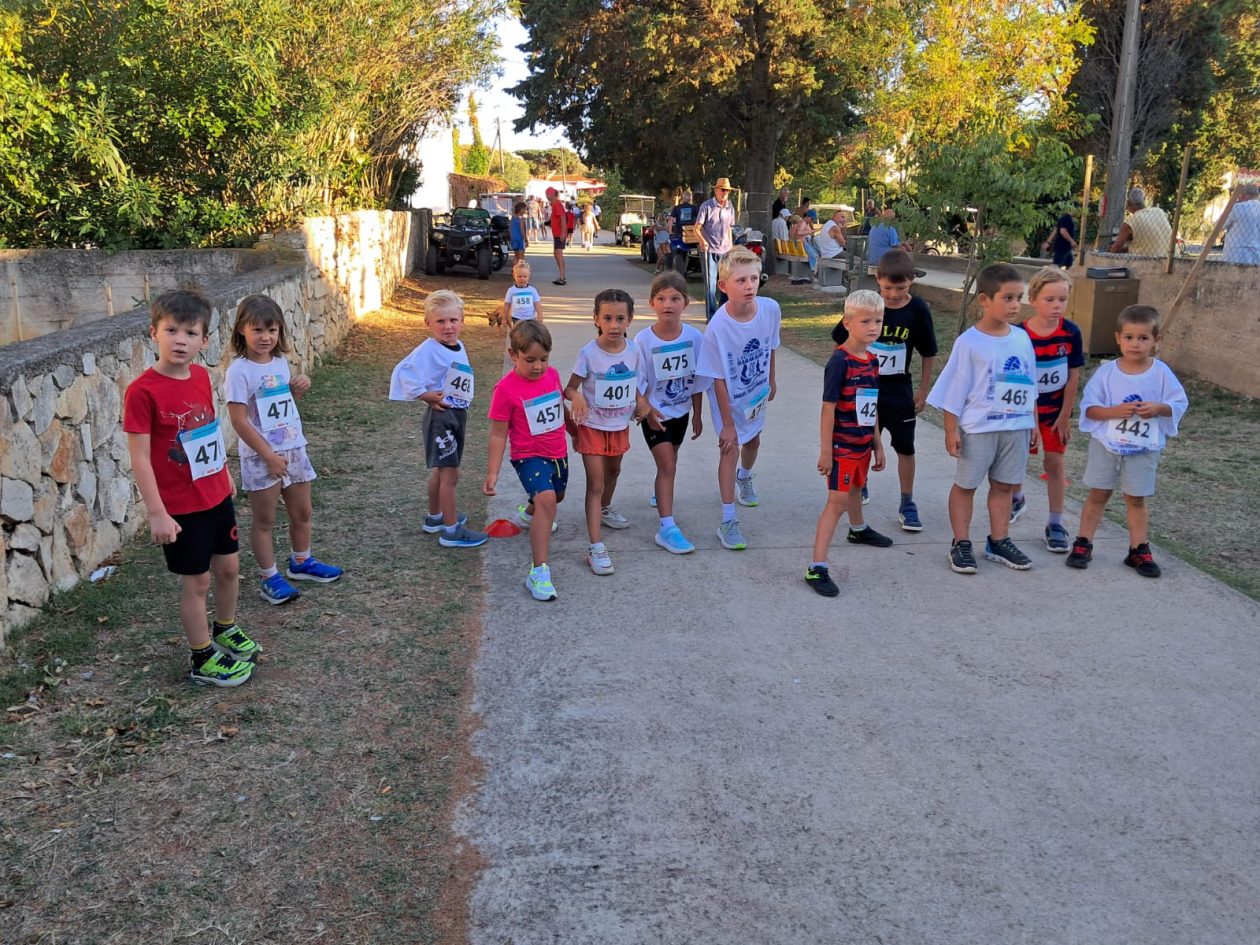 Oluja na Olibu – dječje utrke Oluja na Olibu – dječje utrke