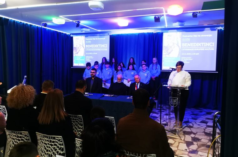 Otvorenj_izložbe_benediktinci_Škabrnja_Stipana_Banić Otvorenj_izložbe_benediktinci_Škabrnja_Stipana_Banić