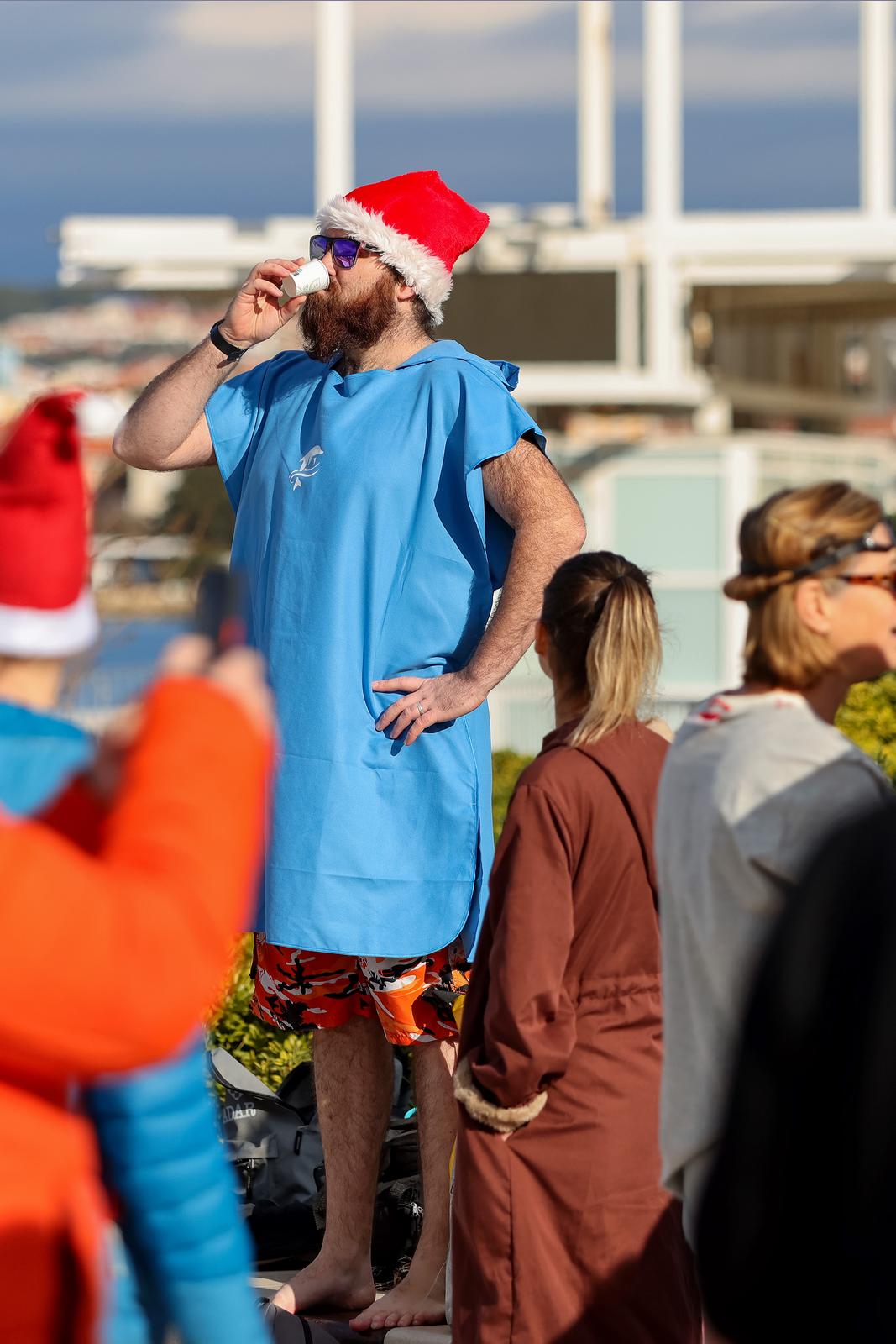 Zadar: Novogodišnje kupanje na Morskim orguljama