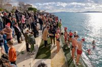 Zadar: Novogodišnje kupanje na Morskim orguljama
