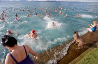 Zadar: Novogodišnje kupanje na Morskim orguljama