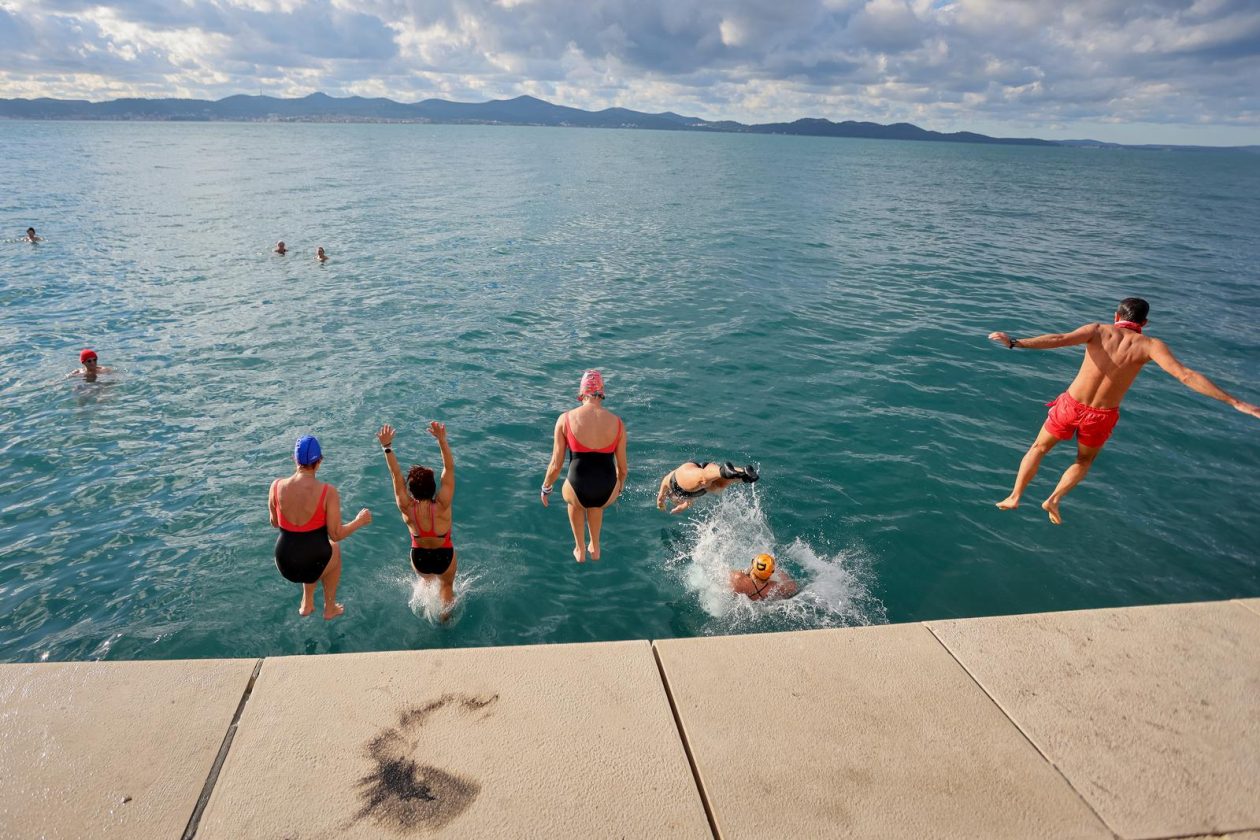Zadar: Novogodišnje kupanje na Morskim orguljama