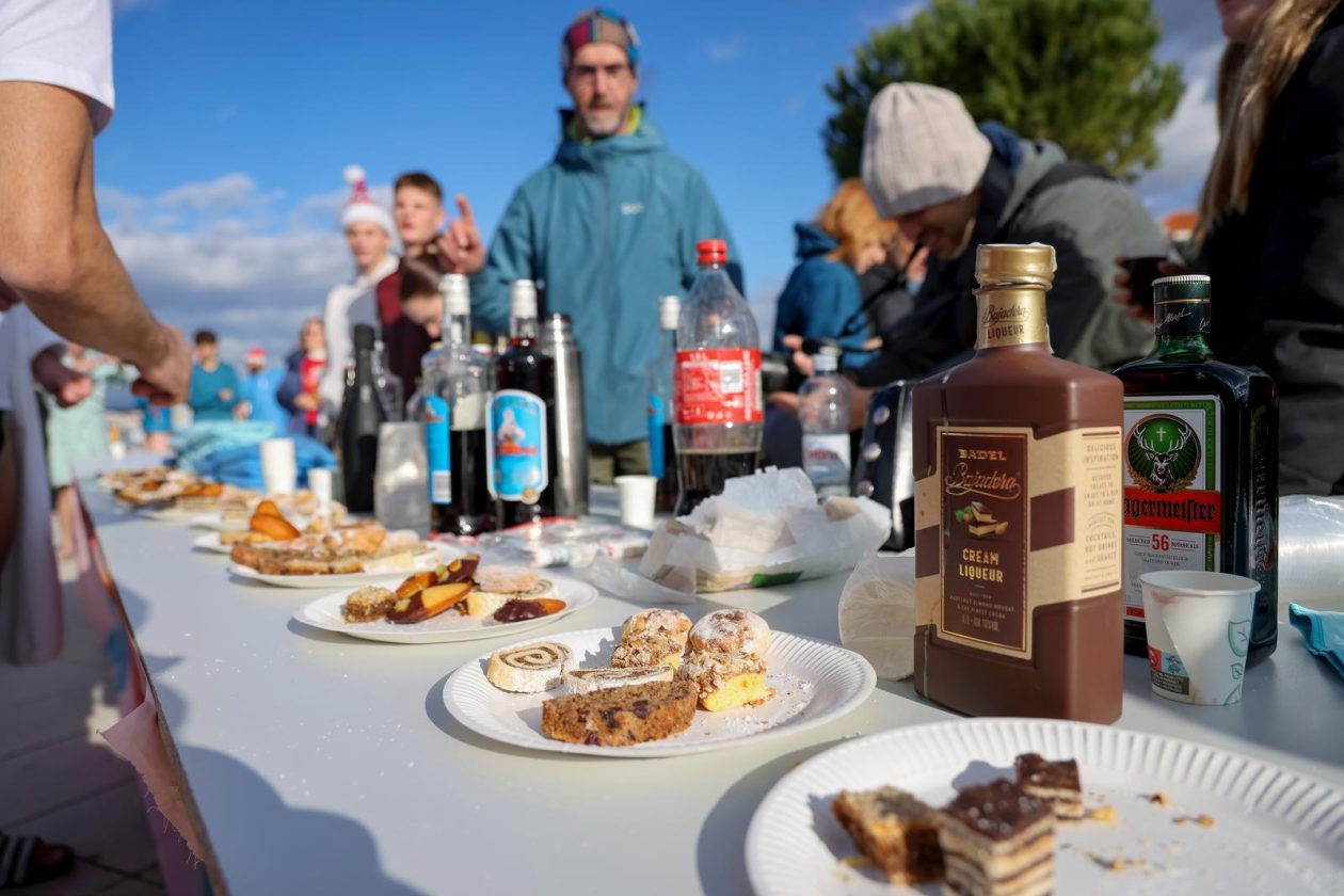 Zadar: Novogodišnje kupanje na Morskim orguljama