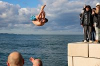 Zadar: Novogodišnje kupanje na Morskim orguljama