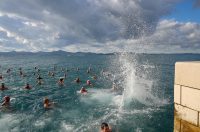 Zadar: Novogodišnje kupanje na Morskim orguljama