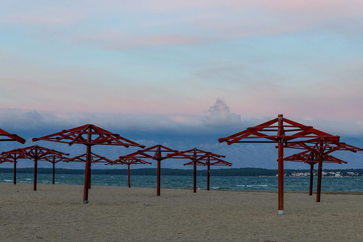 Nin: Zalazak sunca na Kraljičinoj plaži