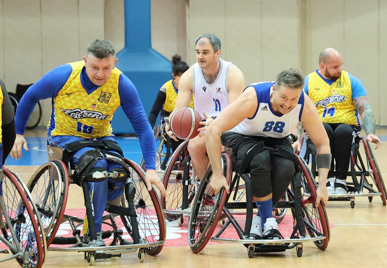 POLUZAVRŠNICA I. HRVATSKE LIGE KOŠARKE U KOLICIMA