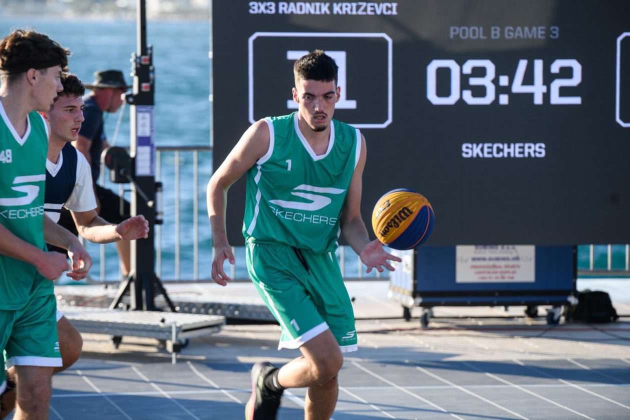 Europska turneja Skechers – Own the Court @ Pozdrav suncu