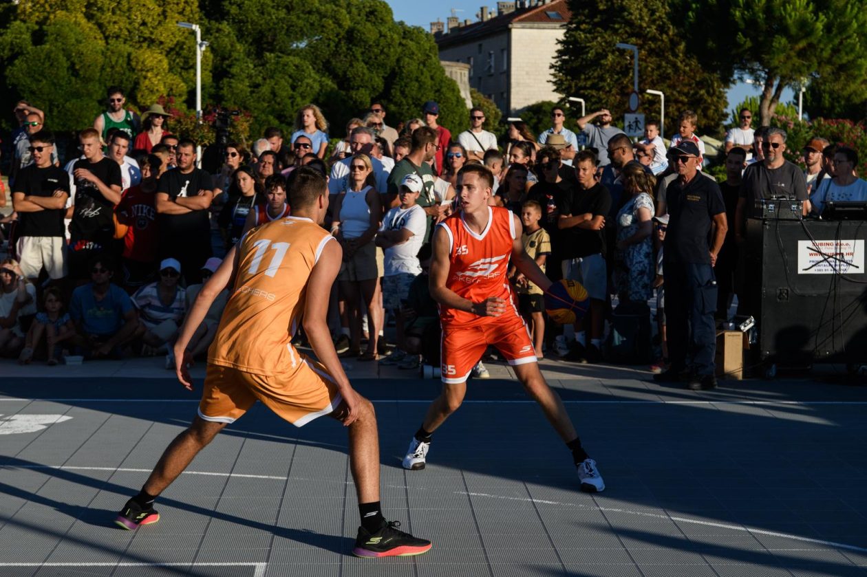 Europska turneja Skechers – Own the Court @ Pozdrav suncu