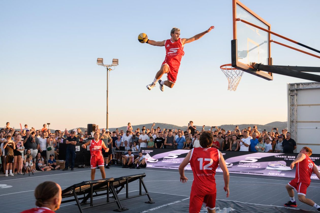 Europska turneja Skechers – Own the Court @ Pozdrav suncu