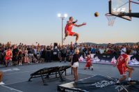 Europska turneja Skechers – Own the Court @ Pozdrav suncu