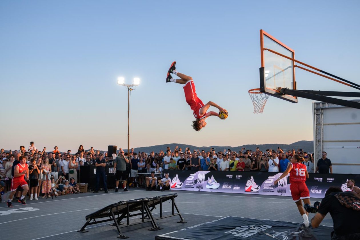 Europska turneja Skechers – Own the Court @ Pozdrav suncu