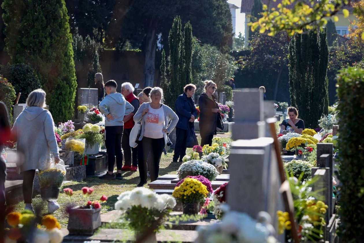 Svi sveti, Gradsko groblje Zadar