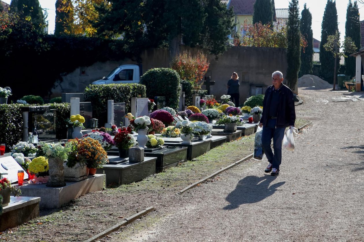 Svi sveti, Gradsko groblje Zadar
