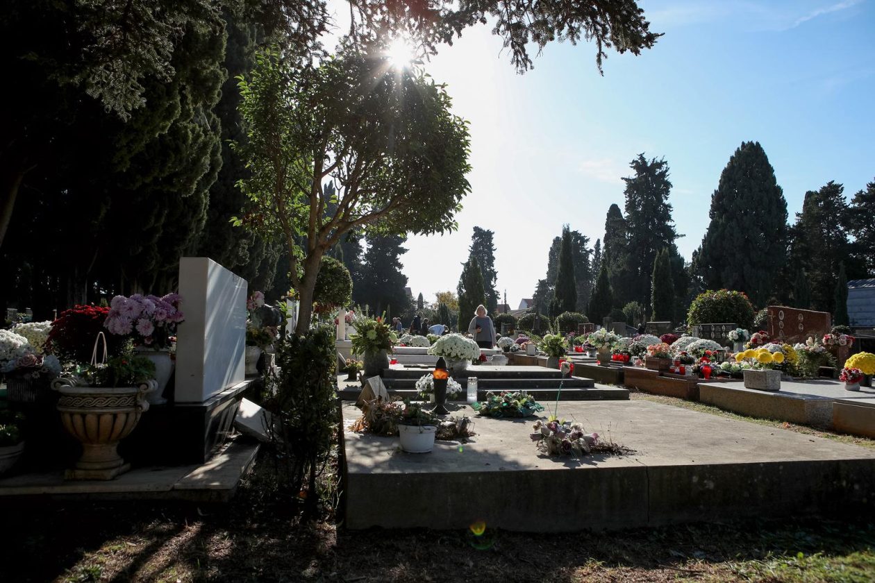 Svi sveti, Gradsko groblje Zadar