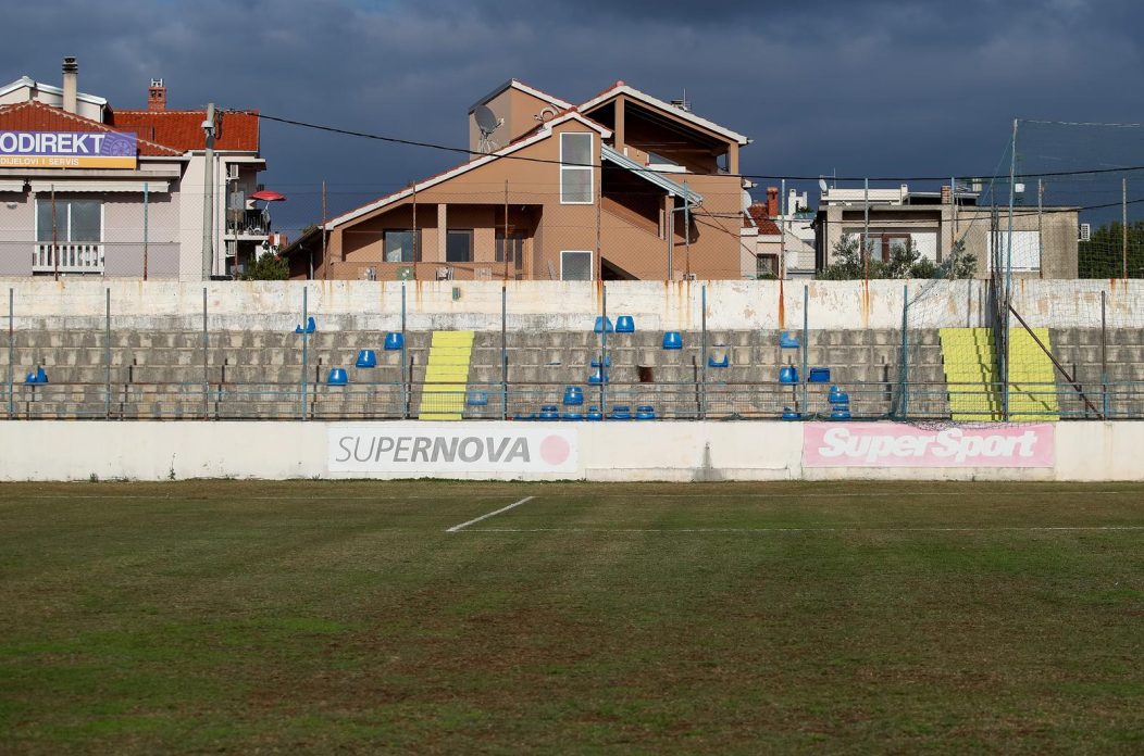 Zadar: Stadion na Stanovima ostao bez dijela sjedalica i bez semafora Zadar: Stadion na Stanovima ostao bez dijela sjedalica i bez semafora