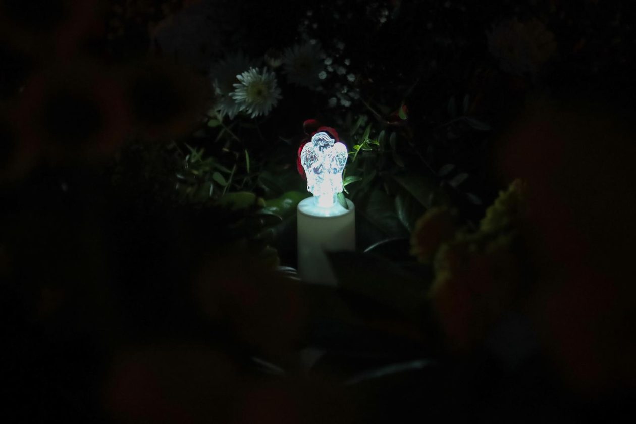 Zadar: Večernji pogled na Gradsko groblje na blagdan Svih svetih