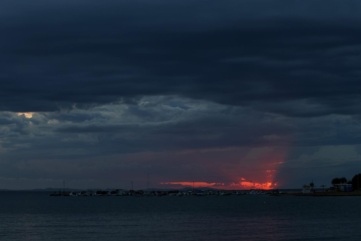 Privlaka: Zalazak sunca i dolazak nevremena