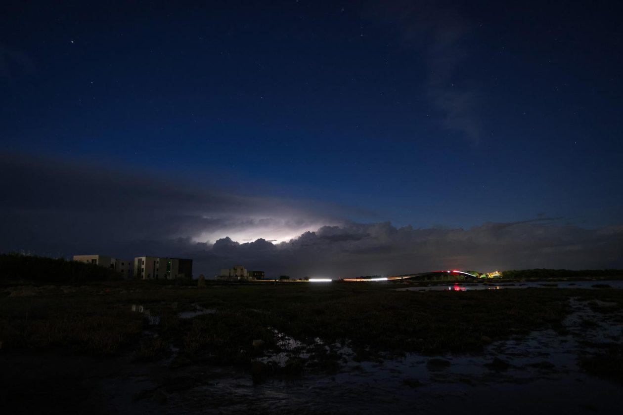 Privlaka: Zalazak sunca i dolazak nevremena