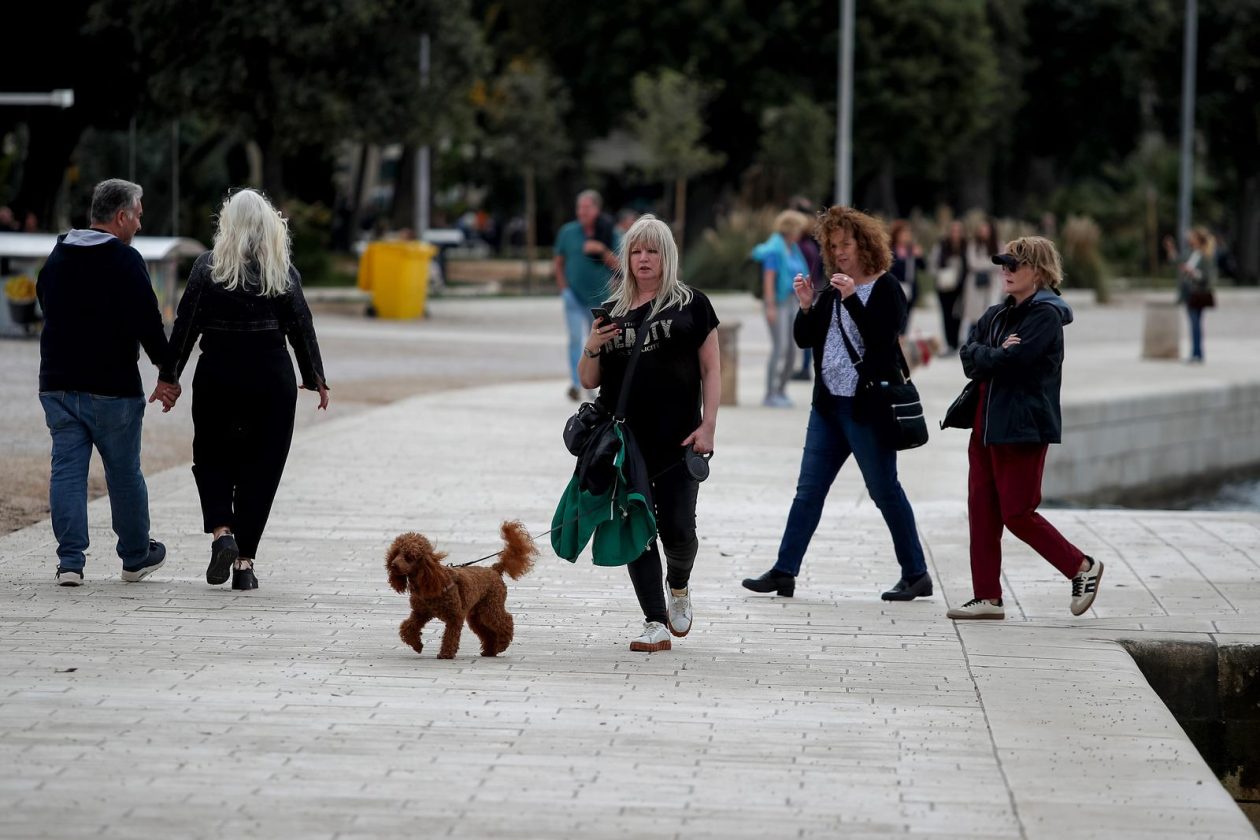 Oblačna nedjelja u gradu Zadru