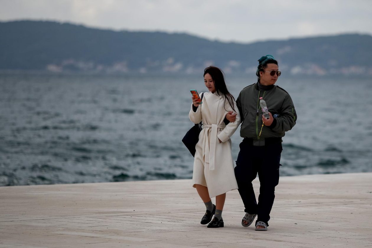 Oblačna nedjelja u gradu Zadru