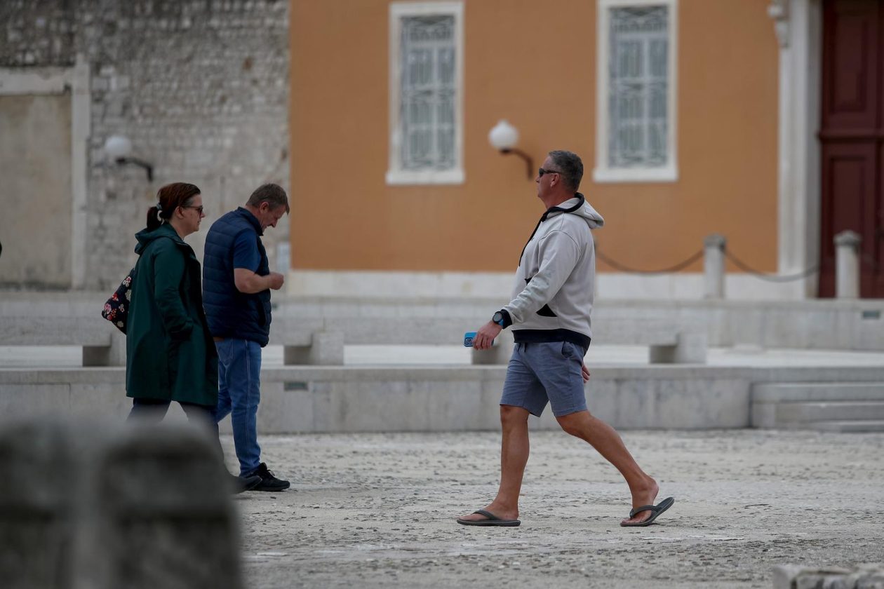 Oblačna nedjelja u gradu Zadru
