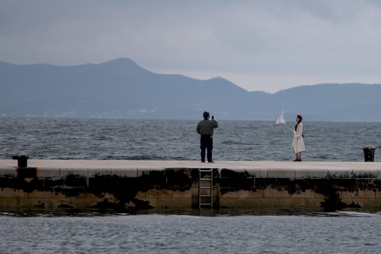 Oblačna nedjelja u gradu Zadru