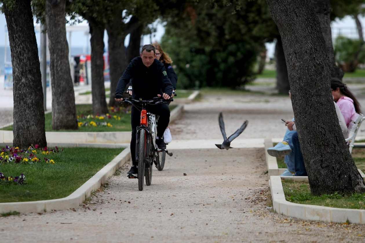 Oblačna nedjelja u gradu Zadru