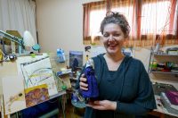 Zadar: Slikarica Bojana Vukojević izrađuje lutkice koje čuvaju duh Podvelebita