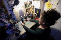 Zadar: Slikarica Bojana Vukojević izrađuje lutkice koje čuvaju duh Podvelebita