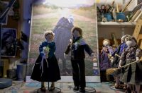 Zadar: Slikarica Bojana Vukojević izrađuje lutkice koje čuvaju duh Podvelebita