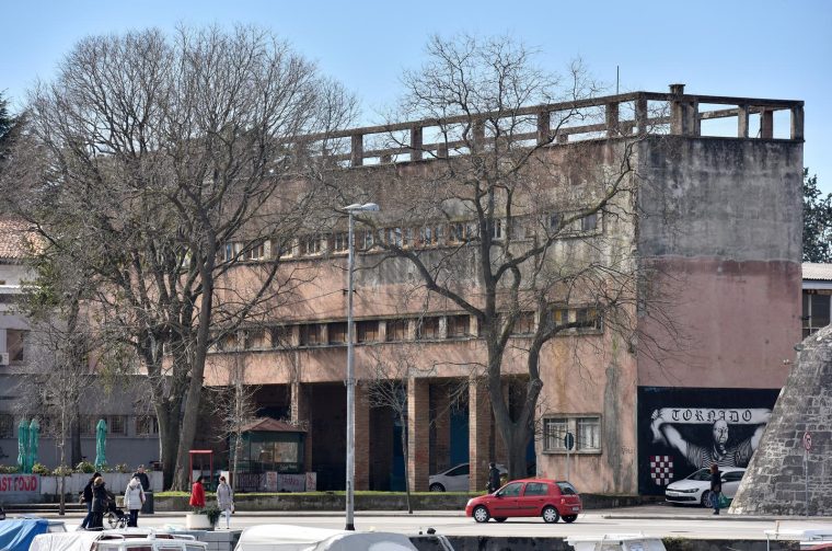 Zadar: Stara zgrada Kazalita lutaka