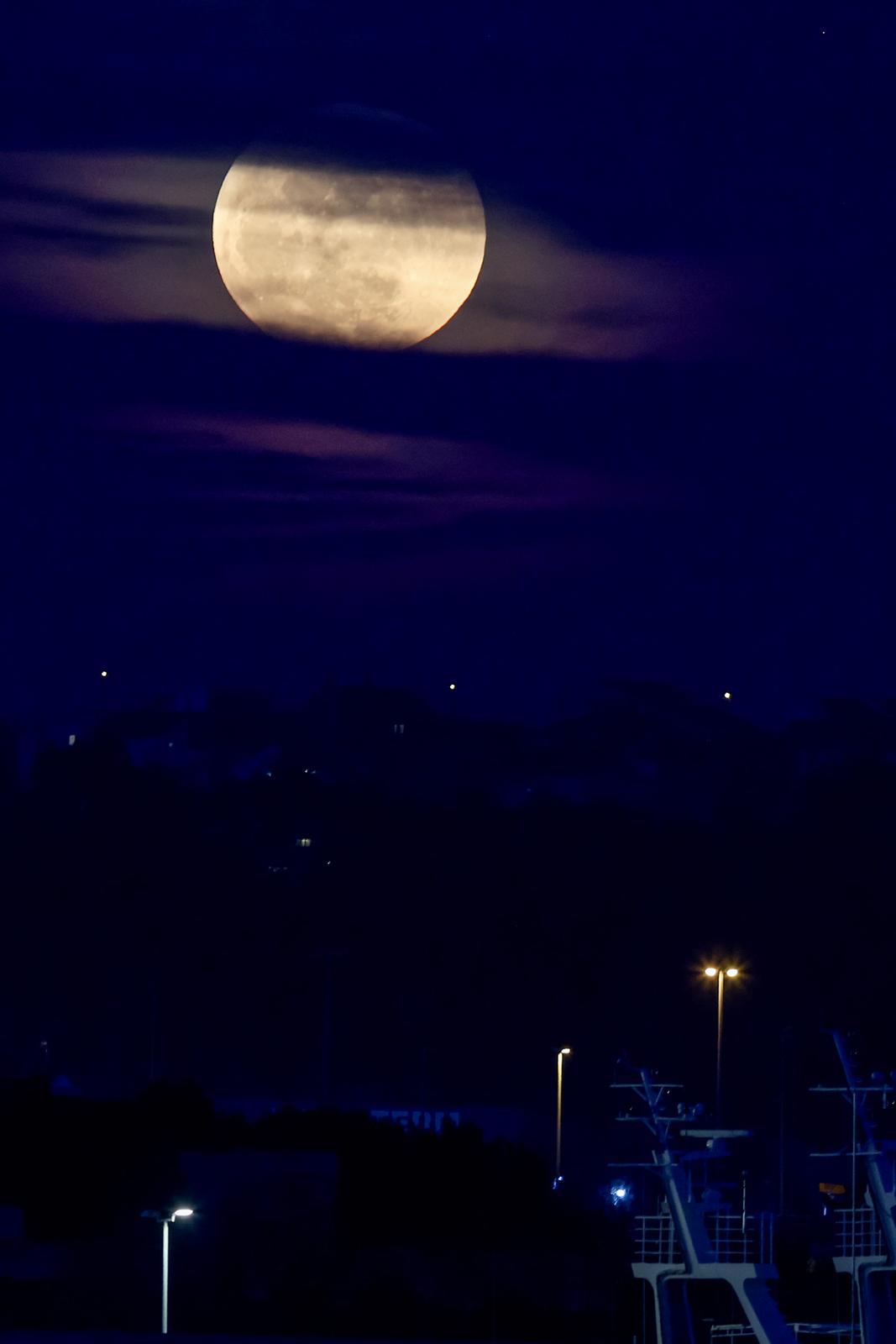 Zadar: Pun mjesec nad lukom Gaženica