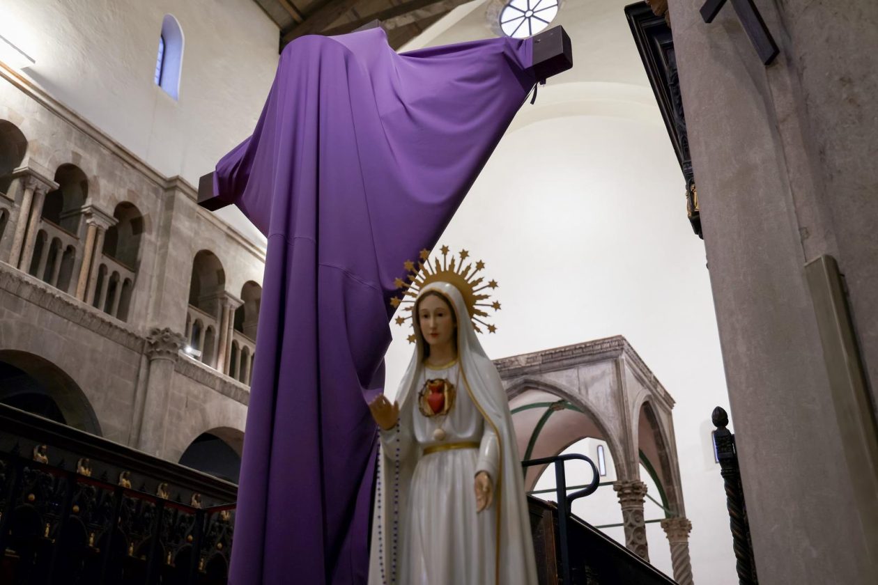 Zadar: Služba Muke Gospodnje u katedrali Sv. Stošije