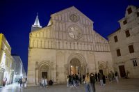 Zadar: Služba Muke Gospodnje u katedrali Sv. Stošije
