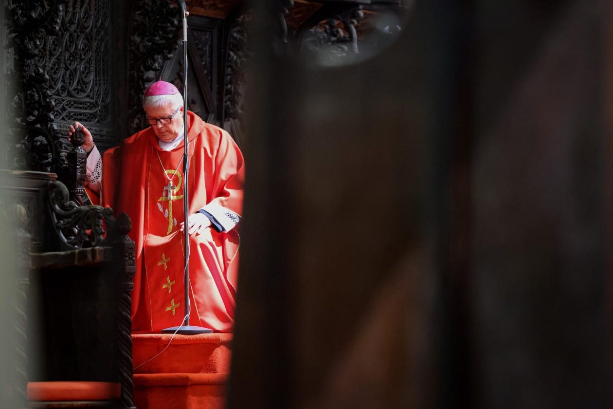 Zadar: Služba Muke Gospodnje u katedrali Sv. Stošije