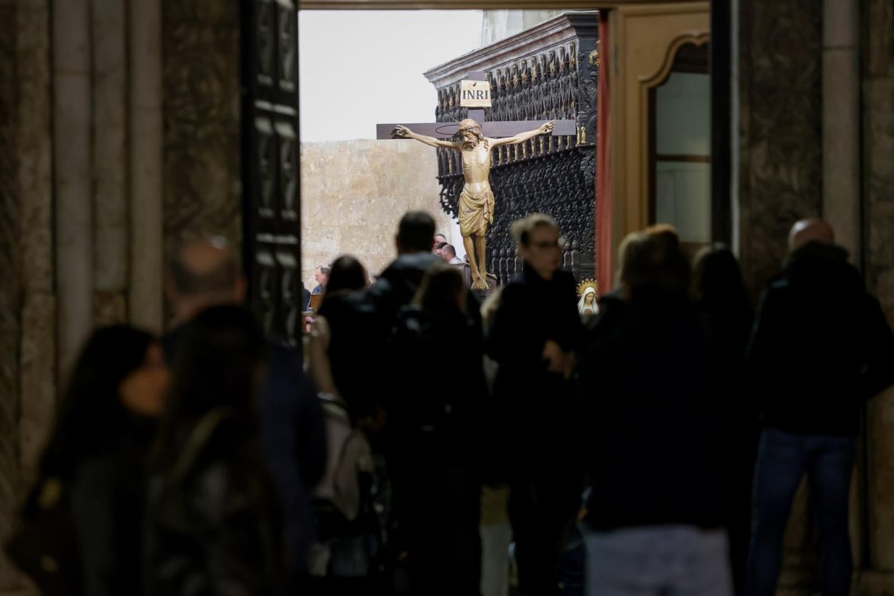 Zadar: Služba Muke Gospodnje u katedrali Sv. Stošije