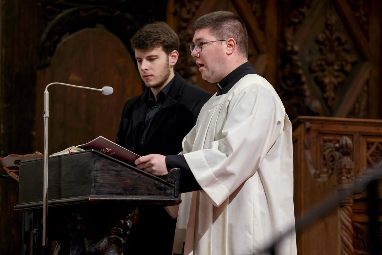 Zadar: Služba Muke Gospodnje u katedrali Sv. Stošije