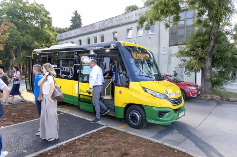 Predstavljen prvi električni autobus u Puli Predstavljen prvi električni autobus u Puli