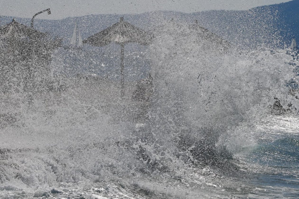 Zadar: Jesenski dan na plaži Kolovare Zadar: Jesenski dan na plaži Kolovare