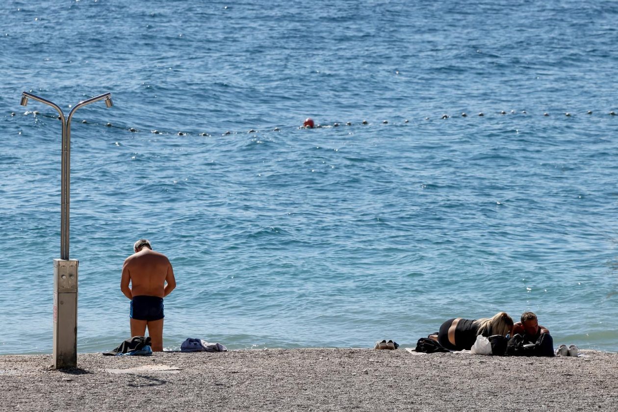 Zadar: Jesenski dan na plaži Kolovare Zadar: Jesenski dan na plaži Kolovare