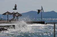 Zadar: Jesenski dan na plaži Kolovare Zadar: Jesenski dan na plaži Kolovare