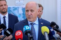 Zadar: Potpredsjednik Vlade i ministar prostornog uređenja, graditeljstva i državne imovine Branko Bačić boravo je u radnom posjetu Zadarskoj županiji Zadar: Potpredsjednik Vlade i ministar prostornog uređenja, graditeljstva i državne imovine Branko Bačić boravo je u radnom posjetu Zadarskoj županiji