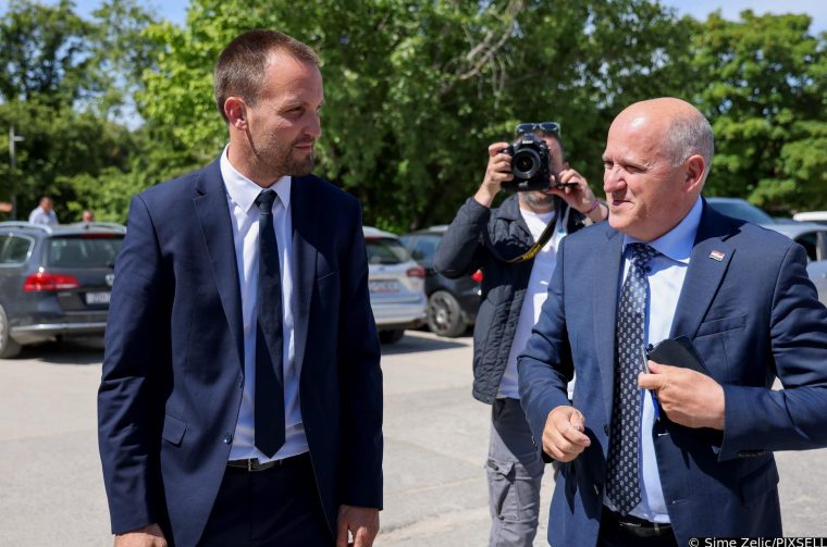 Zadar: Potpredsjednik Vlade i ministar prostornog uređenja, graditeljstva i državne imovine Branko Bačić boravo je u radnom posjetu Zadarskoj županiji